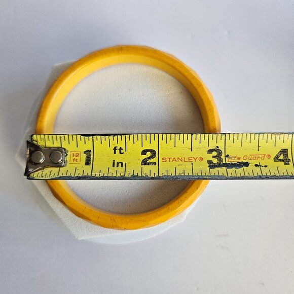 Vtg Bakelite Bangle Faceted Butterscotch Bracelet Mid-Century Retro Charm 2 5/8" - Picture 11 of 13